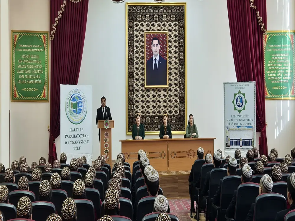 "Galkynyşly döwrüň rowaçly gadamlary" atly hoşallyk maslahaty geçirildi