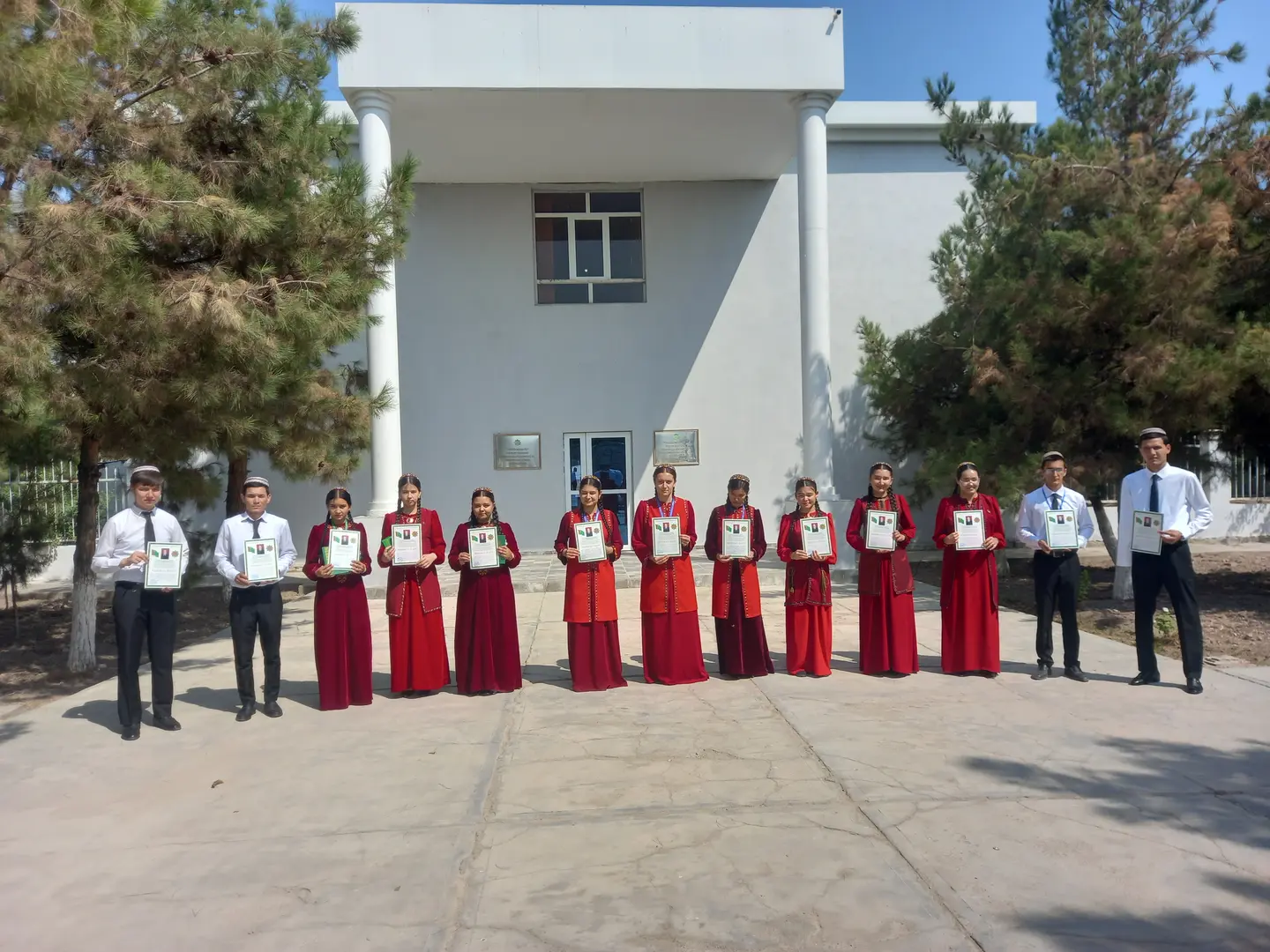 Zehinli ýaşlar